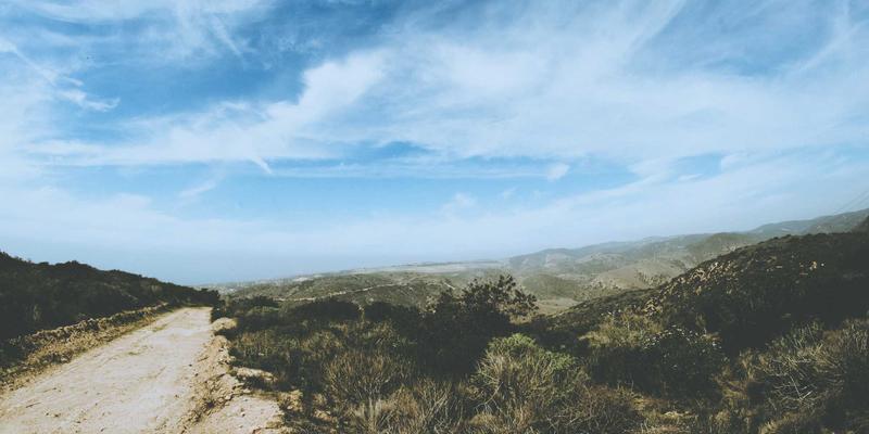 创意礼物如何重塑餐饮会员体验？杰礼品定制驱动品牌忠诚度的转化策略