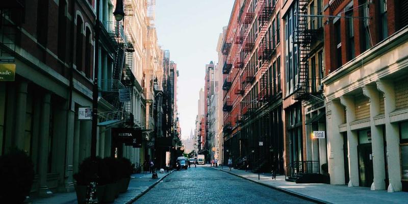 奢侈品品牌跨界礼品定制：如何用高定思维打造顶级企业礼品与创意礼物