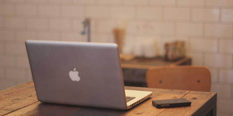 礼品定制24：企业礼品与创意礼物的融合之道