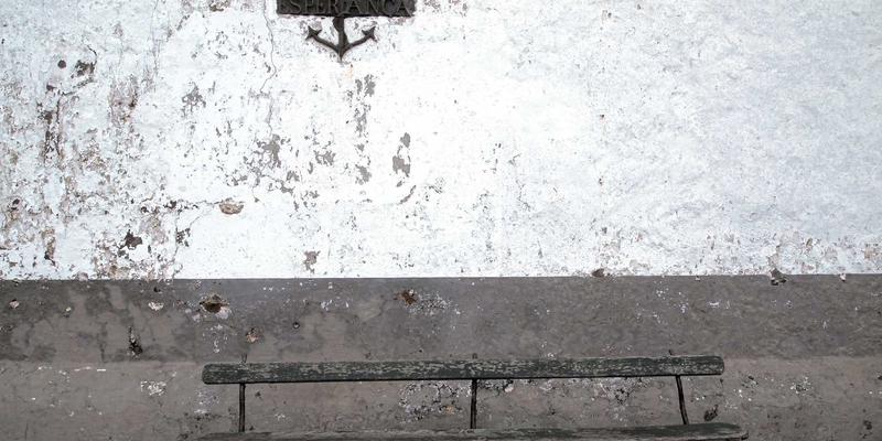 礼品定制新趋势：如何用个性化纪念品打造难忘的情感连接